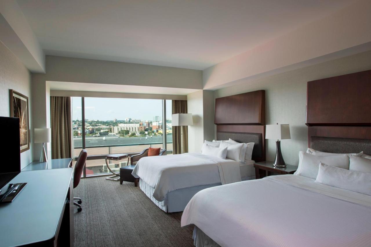 Premium Queen Room with Two Queen Beds,1421380110:JPEG